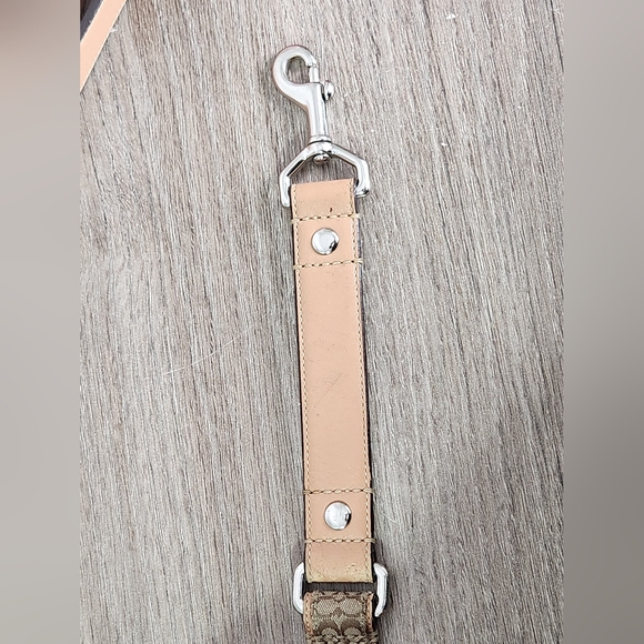 Coach Signature Leather Large Dog Leash - Picture 7 of 11